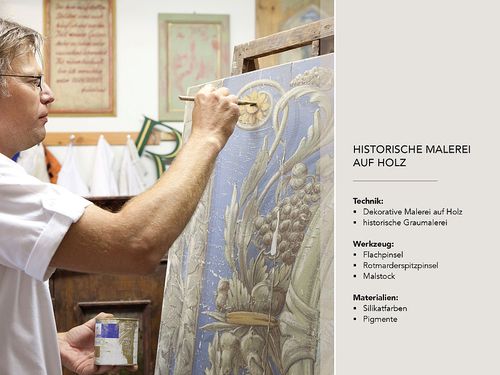 Historische und dekorative Malerhandwerkstechniken mit traditionellen Materialien
